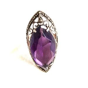 100 % AMETHYST SILVER GORGEOUS RING
